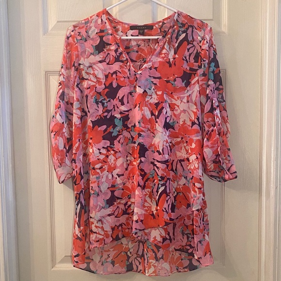 Floral V-Neck Women's Top - Multicolor - Picture 3 of 13